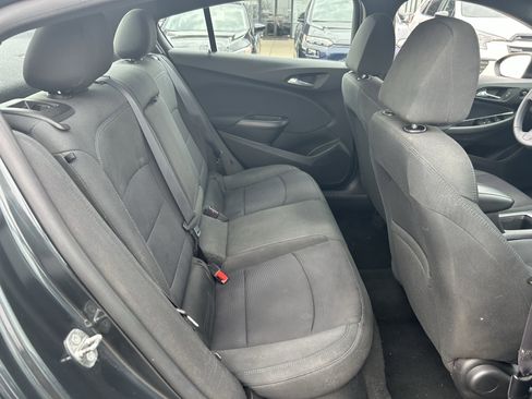 Used 2017 Chevrolet Cruze LT w/ RS Package image 22