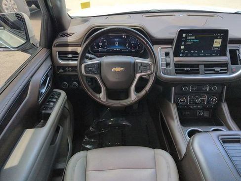 Used 2022 Chevrolet Tahoe LT w/ LT Signature Package RWD image 16