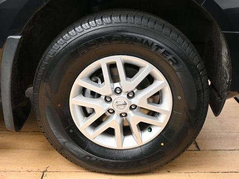 Used 2021 Nissan Frontier SV AWD/4WD image 12