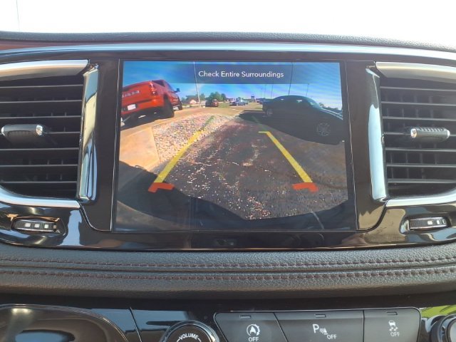 Used 2020 Chrysler Pacifica Limited FWD image 24