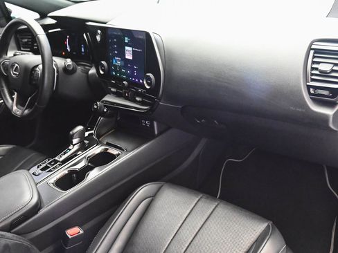Used 2022 Lexus NX 350 F Sport image 37