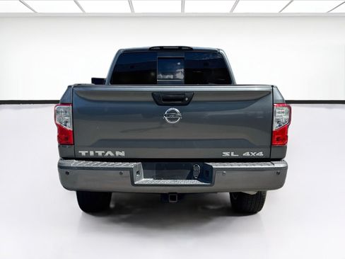 Used 2017 Nissan Titan SL w/ Off-Road Package AWD/4WD image 5