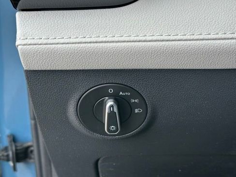 New 2026 Volkswagen Taos S image 25