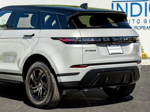 Used 2026 Land Rover Range Rover Evoque S AWD/4WD image 10