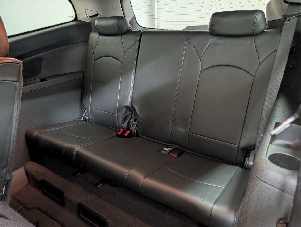 Used 2012 Chevrolet Traverse LT FWD image 14