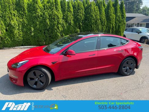 Used 2023 Tesla Model 3 Standard Range RWD image 4