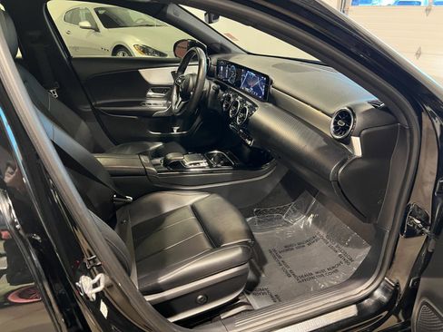 Used 2019 Mercedes-Benz A 220 4MATIC image 38