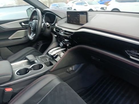 Used 2023 Acura MDX A-Spec image 25