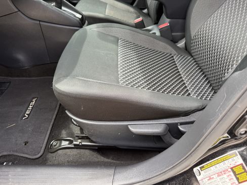 Used 2020 Nissan Versa S FWD image 26