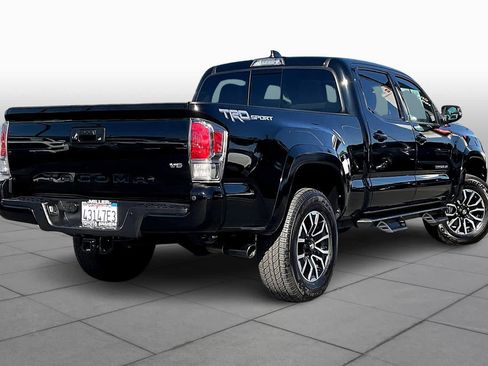 Used 2021 Toyota Tacoma TRD Sport w/ Technology Package image 12