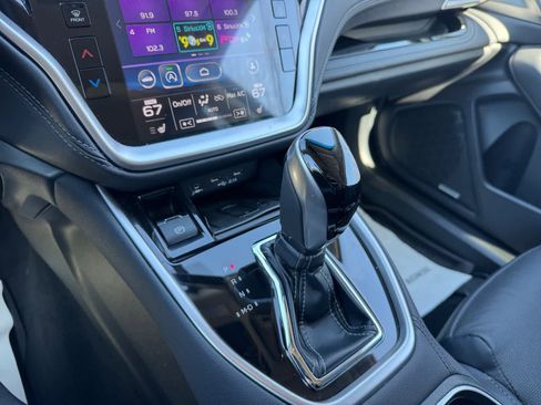 Used 2022 Subaru Outback Limited image 8