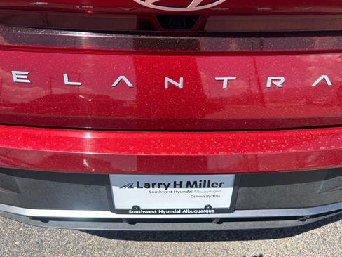 Certified 2024 Hyundai Elantra SEL FWD image 27