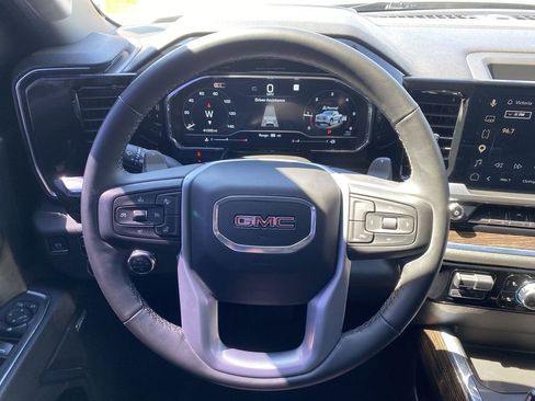 Used 2024 GMC Sierra 1500 Elevation w/ Preferred Package image 11