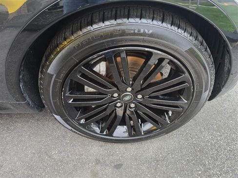 Used 2019 Land Rover Discovery HSE AWD/4WD image 30
