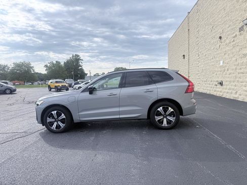 Used 2024 Volvo XC60 T8 Plus AWD/4WD image 2