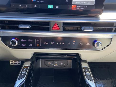 New 2026 Kia Sorento SX Prestige AWD/4WD image 38