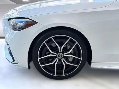 Used 2022 Mercedes-Benz C 300 Sedan image 10