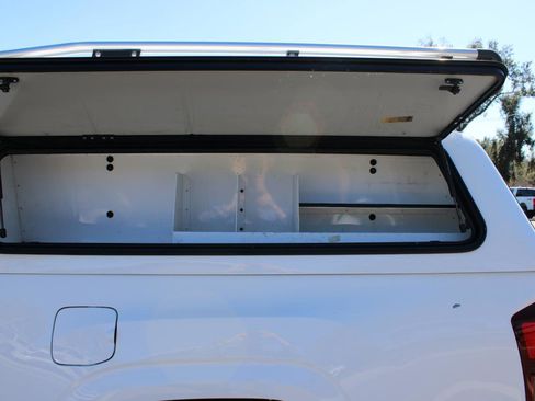 Used 2022 Toyota Tacoma SR image 9