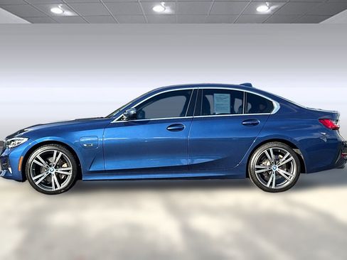 Used 2022 BMW 330e w/ Driving Assistance Package image 2