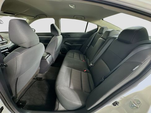Used 2023 Nissan Altima 2.5 SV FWD image 25
