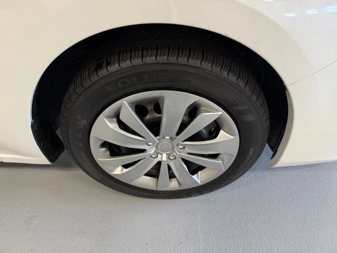 Used 2018 Subaru Impreza 2.0i AWD/4WD image 32