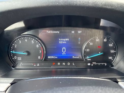 Used 2022 Ford Explorer XLT AWD/4WD image 13