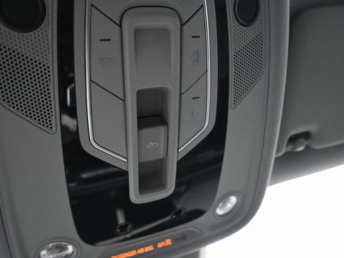 Used 2022 Audi A5 2.0T Premium Plus w/ Premium Plus image 17