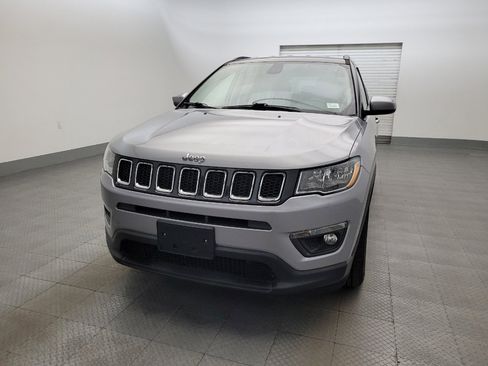 Used 2018 Jeep Compass Latitude w/ Popular Equipment Group FWD image 15