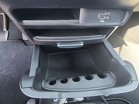 New 2026 Chrysler Pacifica Select FWD image 7