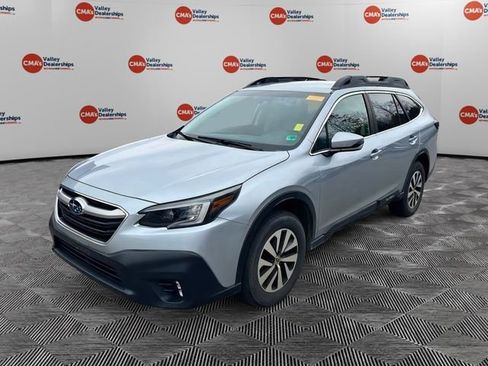 Certified 2021 Subaru Outback Premium image 3