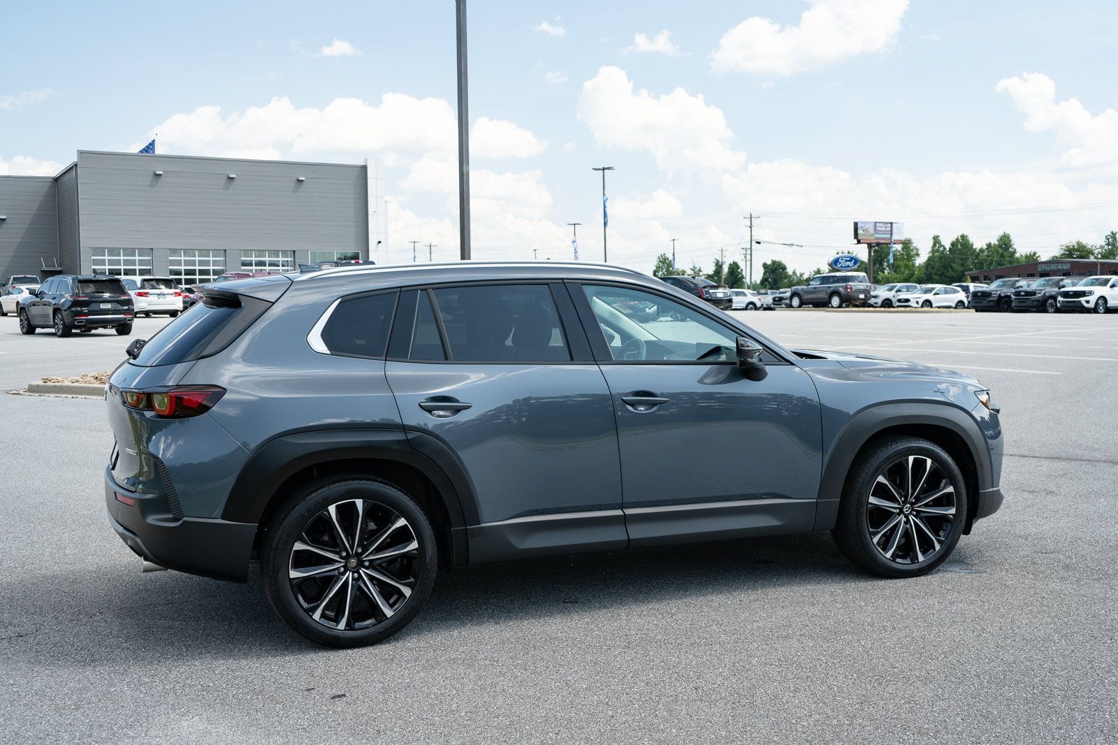 Used 2025 MAZDA CX-50 AWD 2.5 S w/ Premium Plus Pkg image 10