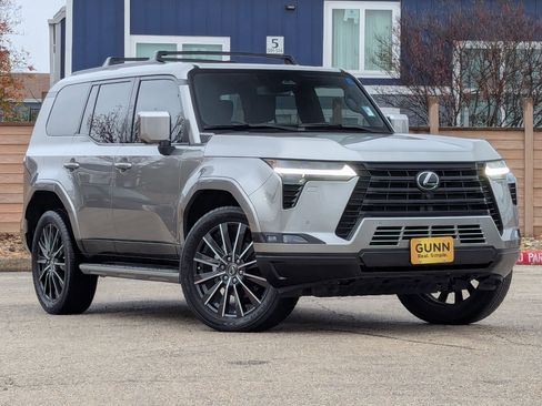 Used 2024 Lexus GX 550 image 2