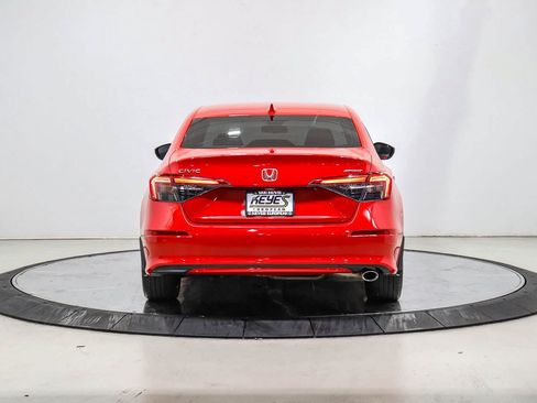 Used 2024 Honda Civic Sport image 3