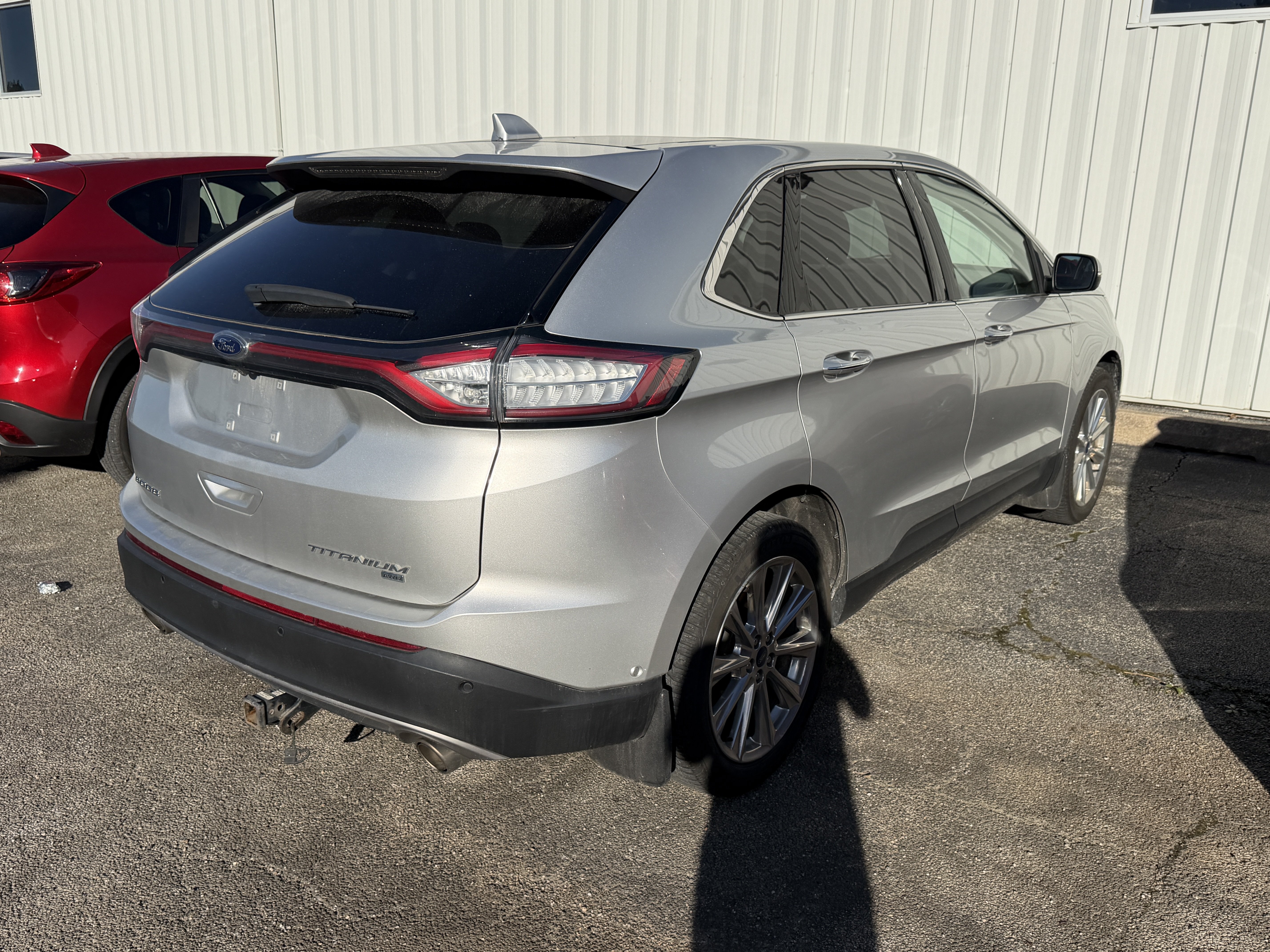 Used 2017 Ford Edge Titanium w/ Equipment Group 302A AWD/4WD image 13