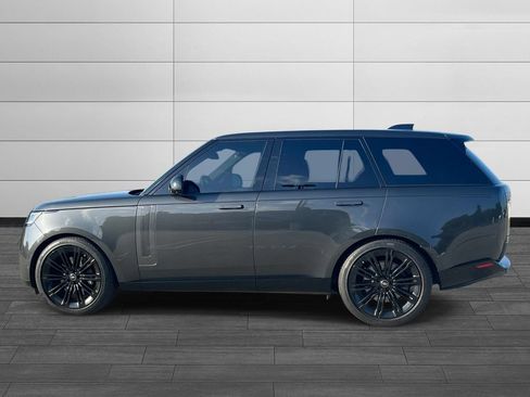 Certified 2025 Land Rover Range Rover SE AWD/4WD image 2