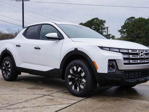 New 2026 Hyundai Santa Cruz SE FWD image 2