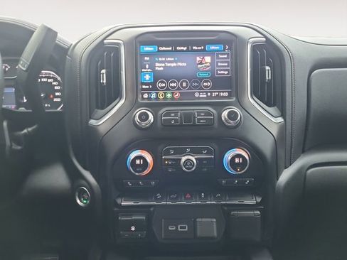 Used 2022 GMC Sierra 2500 AT4 image 15