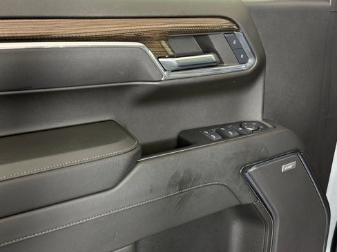 Used 2024 Chevrolet Silverado 1500 LT Trail Boss w/ LT Trail Boss Premium Package image 14