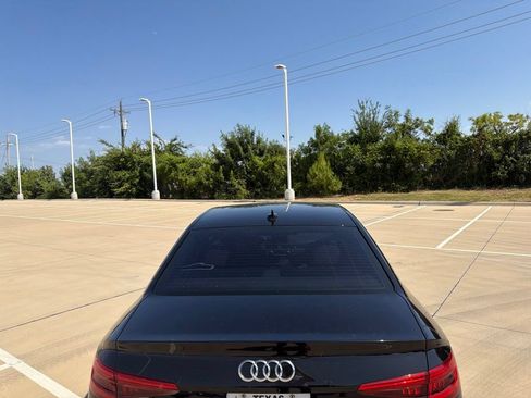 Used 2017 Audi A4 2.0T Premium w/ Convenience Package FWD image 4