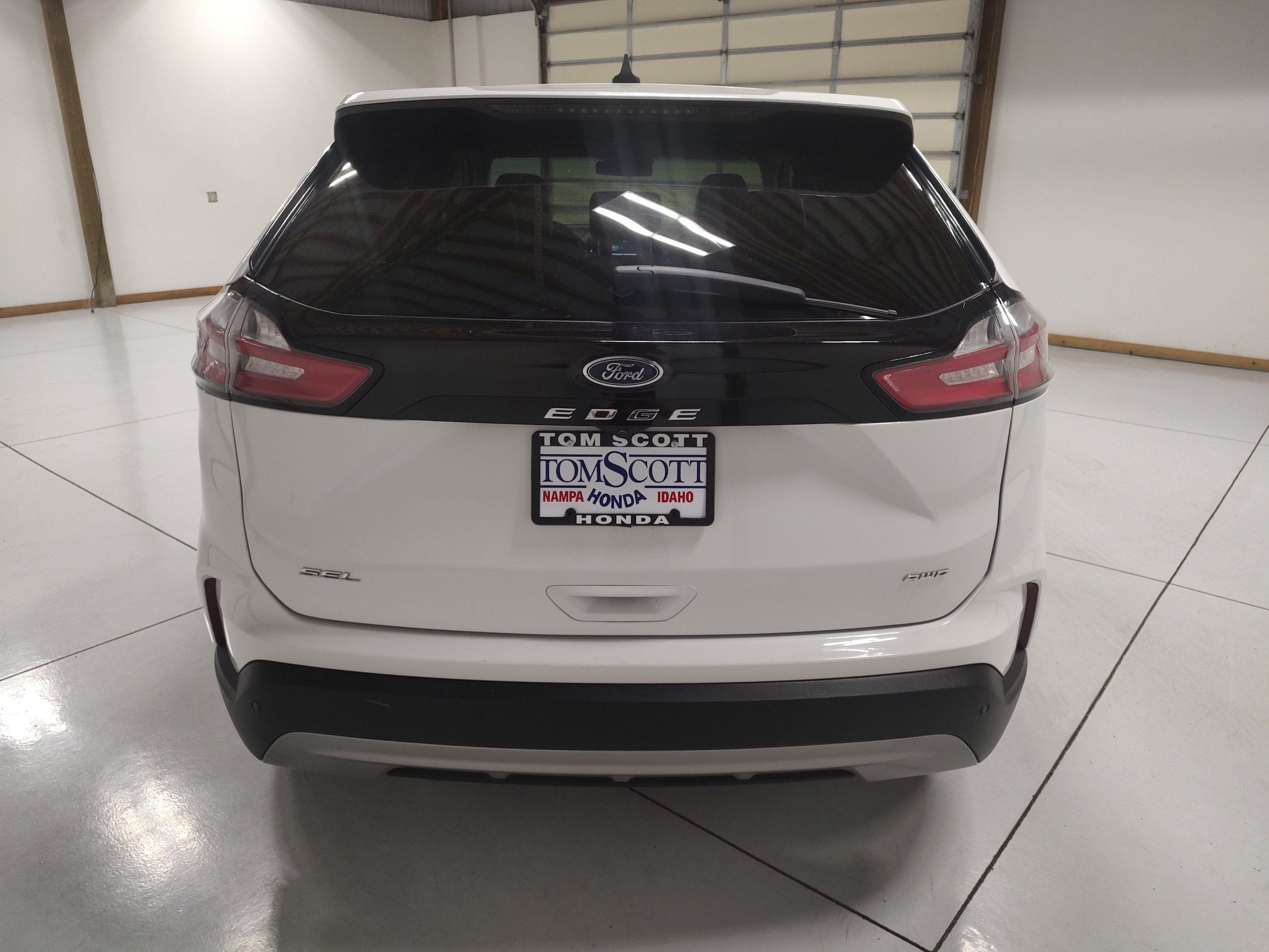 Used 2024 Ford Edge SEL AWD/4WD image 12
