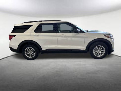 New 2026 Ford Explorer Active w/ Active Comfort Package image 6
