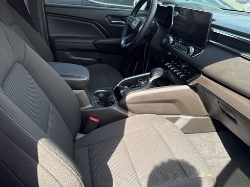 Used 2025 GMC Canyon Elevation w/ Convenience Package AWD/4WD image 7