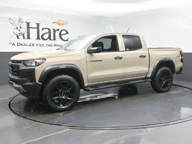 Used 2023 Chevrolet Colorado Trail Boss w/ LPO, Dark Essentials Package AWD/4WD image 36