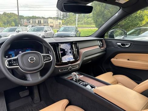 Used 2026 Volvo XC90 B6 Plus w/ Protection Package AWD/4WD image 12