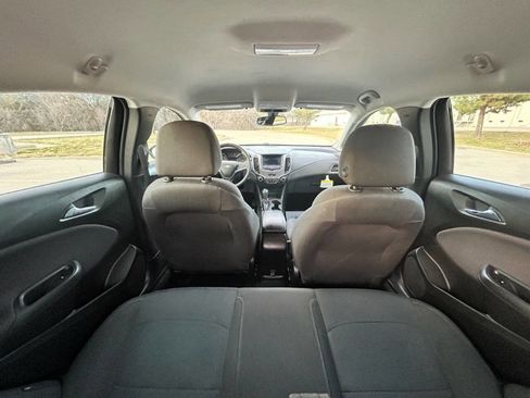 Used 2019 Chevrolet Cruze LT w/ Convenience Package image 14