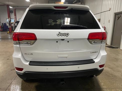 Used 2019 Jeep Grand Cherokee Laredo w/ Security & Convenience Group image 25