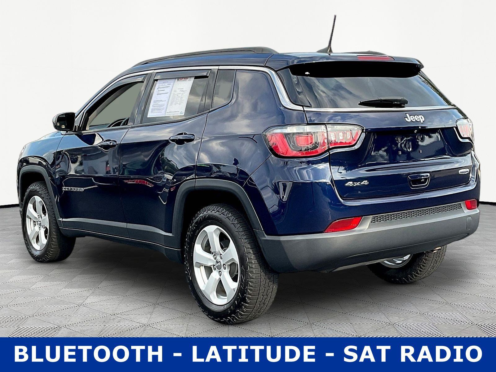 Used 2019 Jeep Compass Latitude w/ Cold Weather Group AWD/4WD image 4
