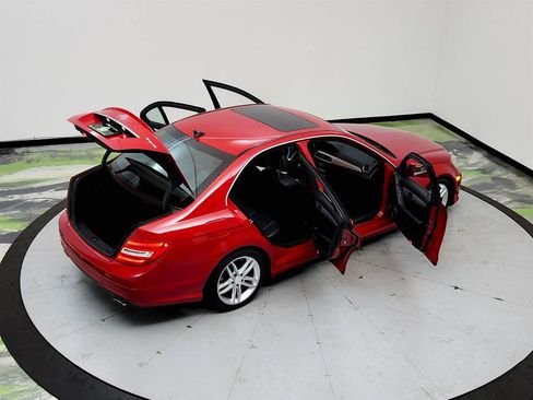 Used 2014 Mercedes-Benz C 300 4MATIC Sedan w/ Premium 1 Package image 37
