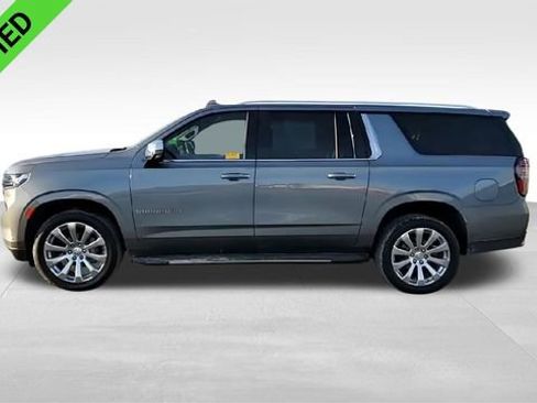 Certified 2022 Chevrolet Suburban Premier w/ Premium Package image 6