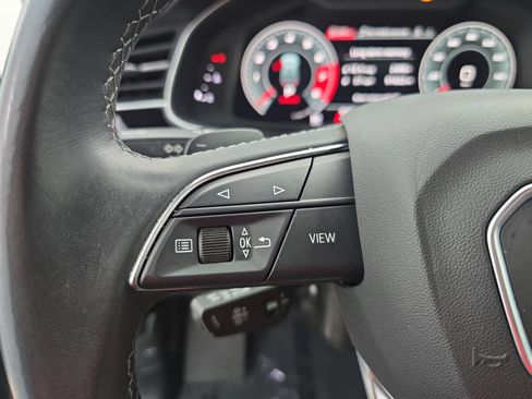 Used 2021 Audi Q8 Premium Plus image 33